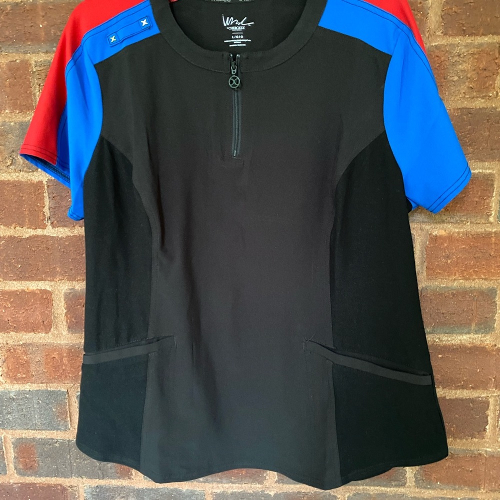 Cherokee Scrub Top